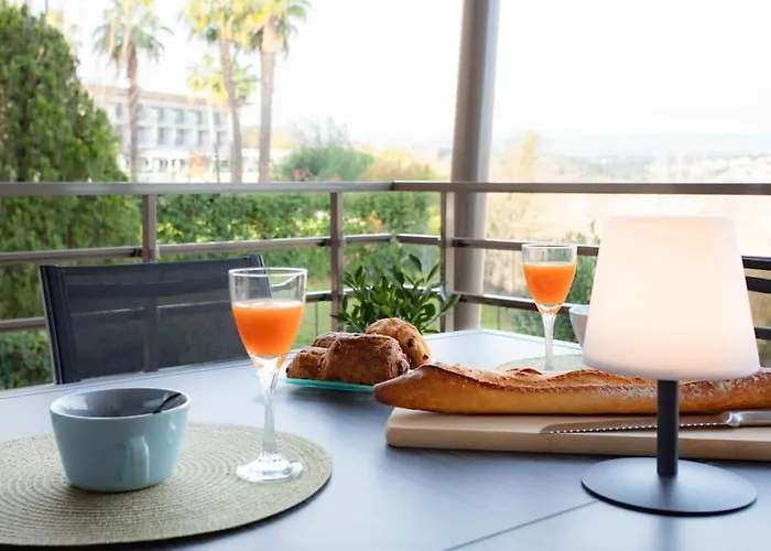 A7- 2 Bdr Sea & Mountain View - Ac, Parking, Pool & Terrace
